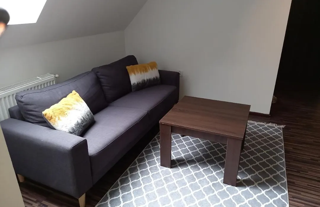 Laura'S Apartments-1